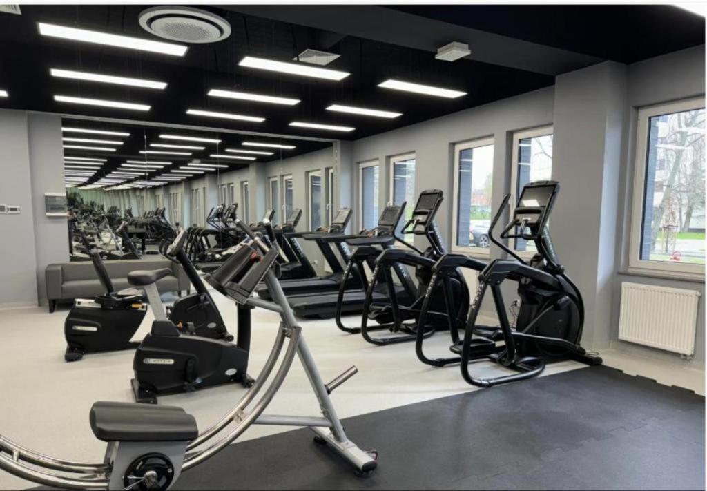 Akces Kasprowicza 20c- Basen, Sauny, Jacuzzi, Silownia W Cenie - Schwimmbad, Saunen, Jacuzzi, Fitnessstudio Im Preis Apartament *